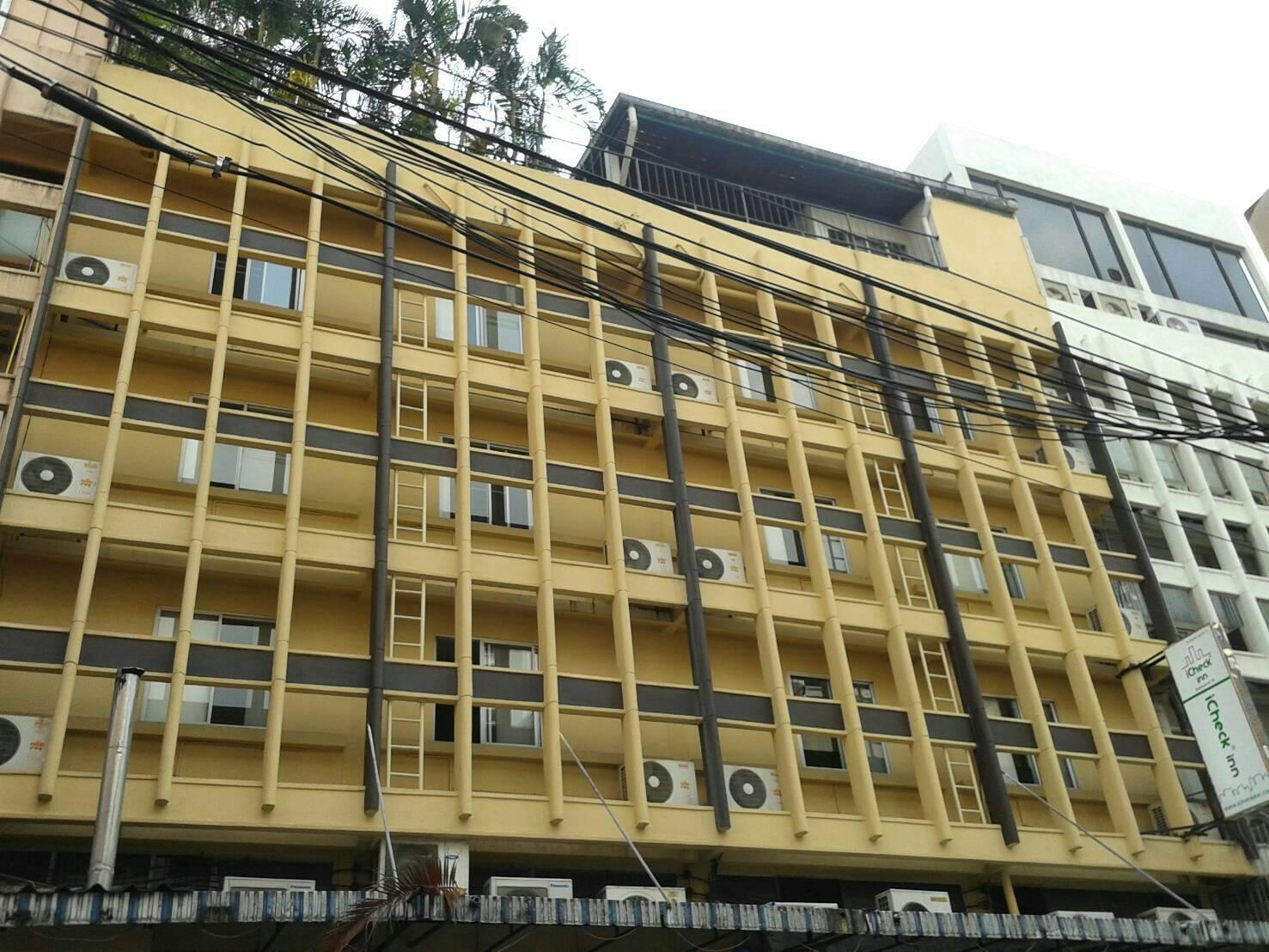 Icheck Inn Sukhumvit 19 Бангкок Экстерьер фото