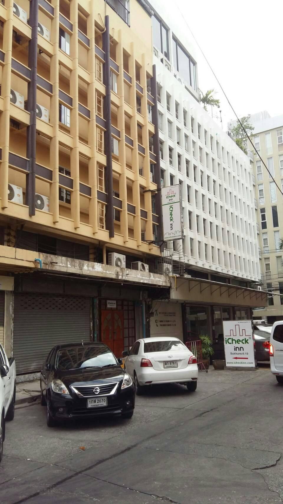Icheck Inn Sukhumvit 19 Бангкок Экстерьер фото