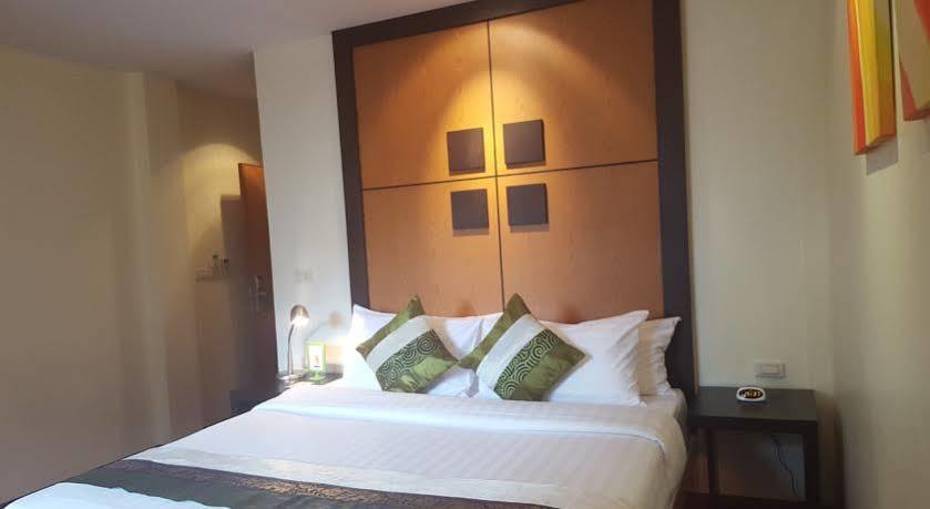 Icheck Inn Sukhumvit 19 Бангкок Экстерьер фото