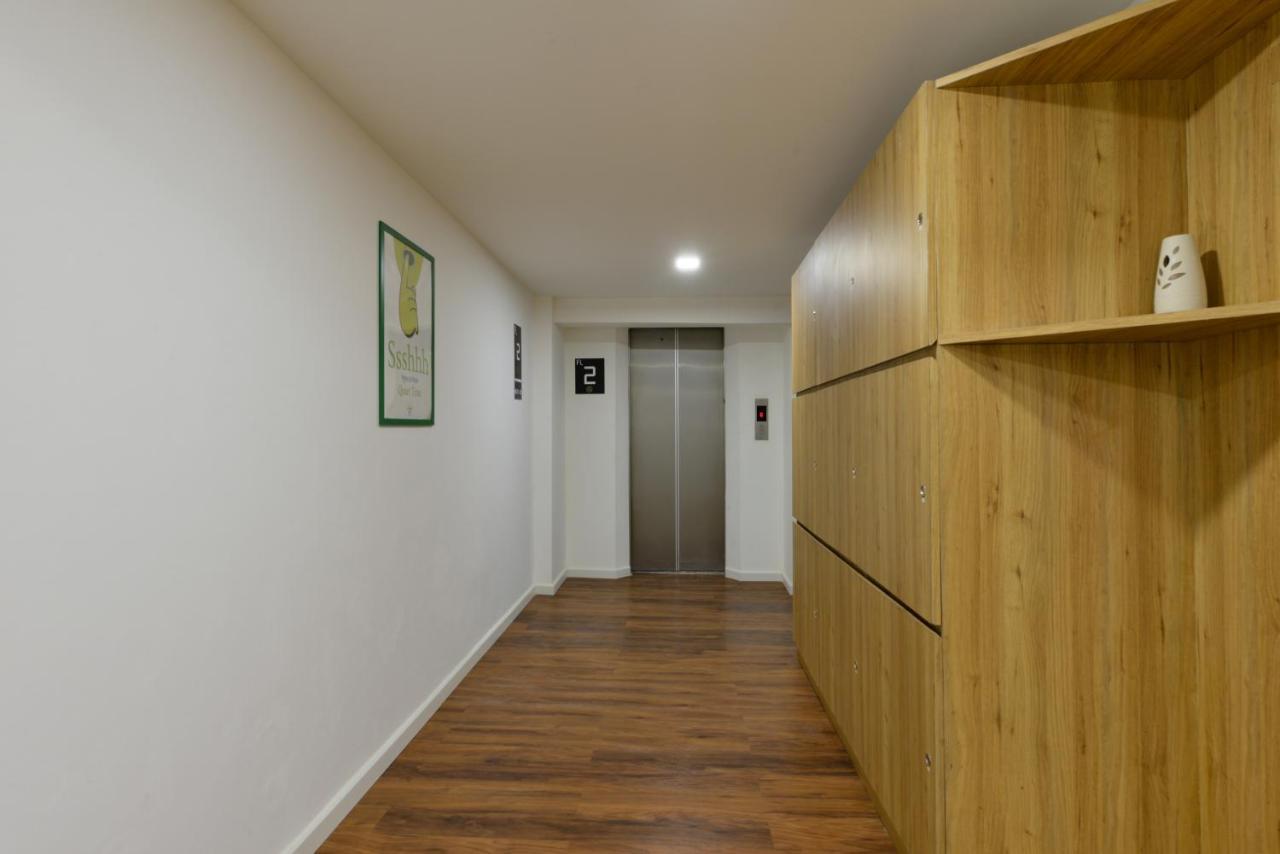 Icheck Inn Sukhumvit 19 Бангкок Экстерьер фото