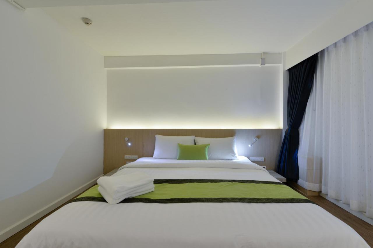 Icheck Inn Sukhumvit 19 Бангкок Экстерьер фото