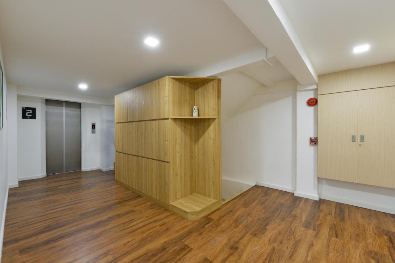 Icheck Inn Sukhumvit 19 Бангкок Экстерьер фото